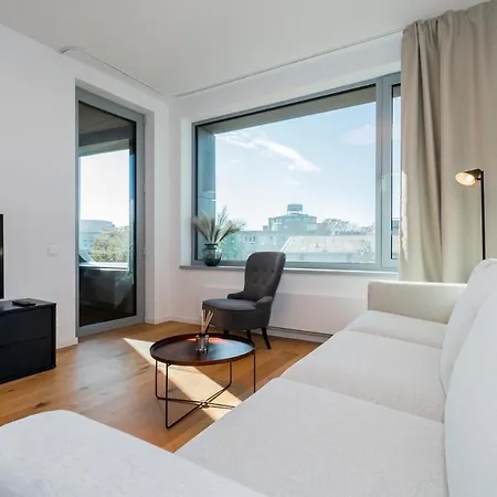 Skypark Nest Free Park Living With Style Pressburg