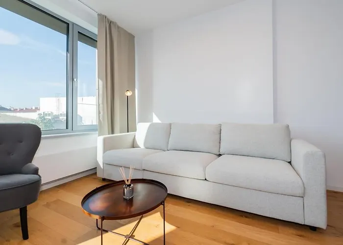 Apartment Skypark Nest Free Park Living With Style Pressburg